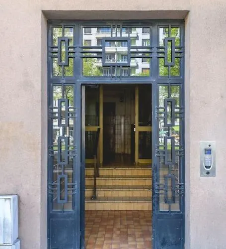 Joli - Wifi - Vallier Catane *