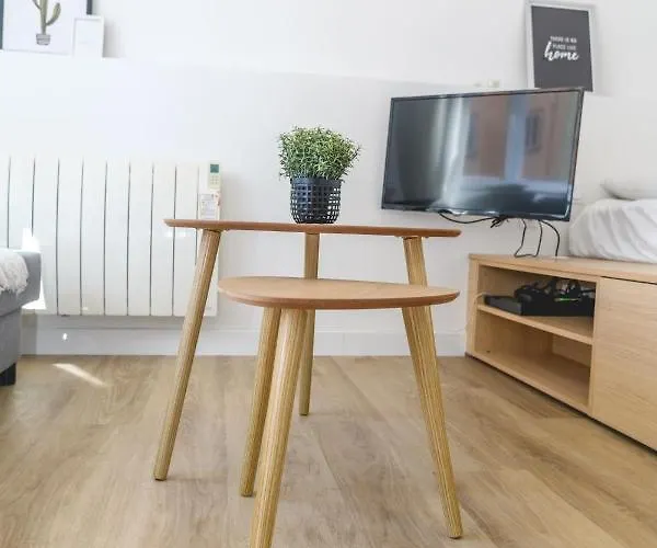 شقة Joli - Wifi - Vallier Catane *